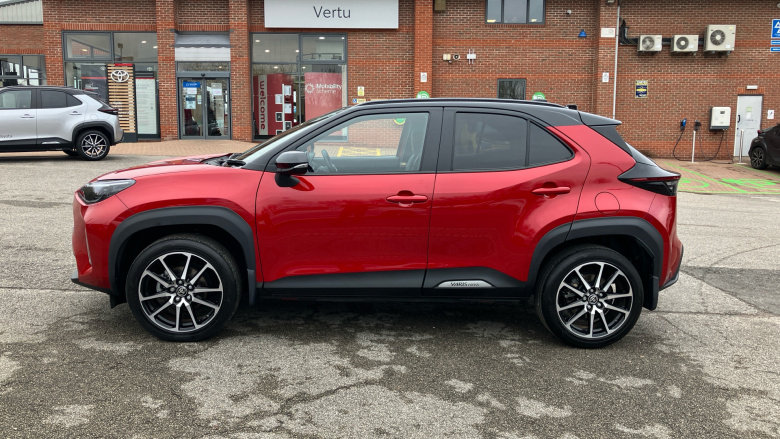 Toyota Yaris Cross 1.5 Hybrid GR Sport 5dr CVT Hybrid Estate